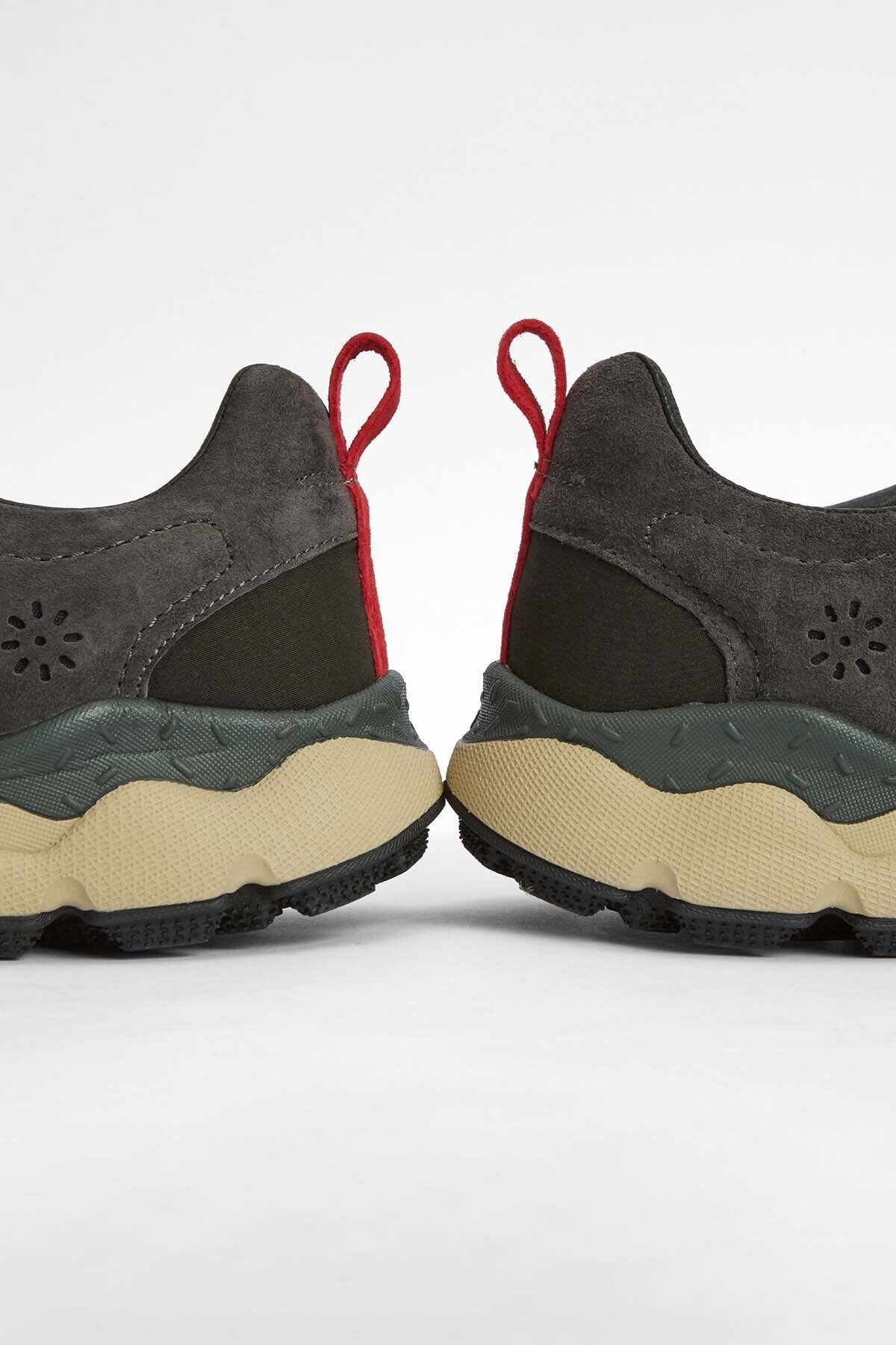 Back Country Uni Trainers